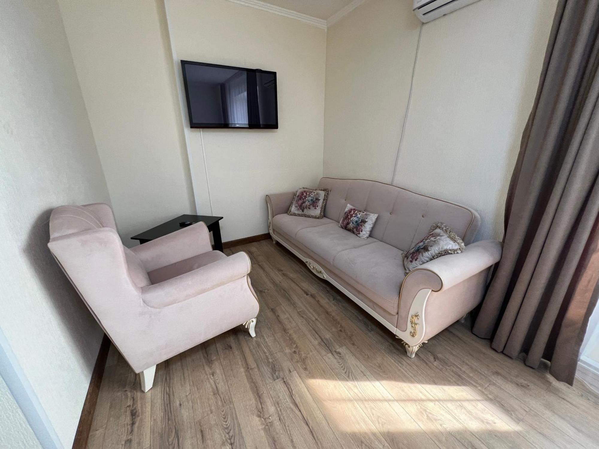 Belon Inn Astana Extérieur photo
